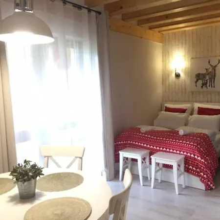 Apartament Zlote Modrzewie *