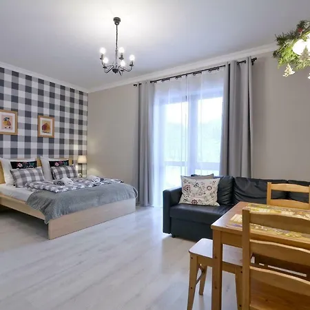 Zlote Modrzewie דירה *