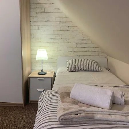 Zlote Modrzewie דירה