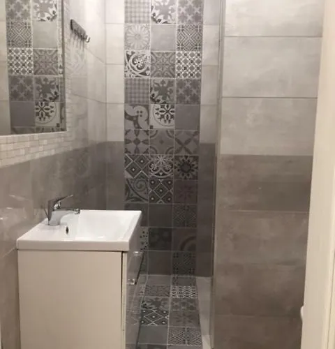 Zlote Modrzewie アパート *