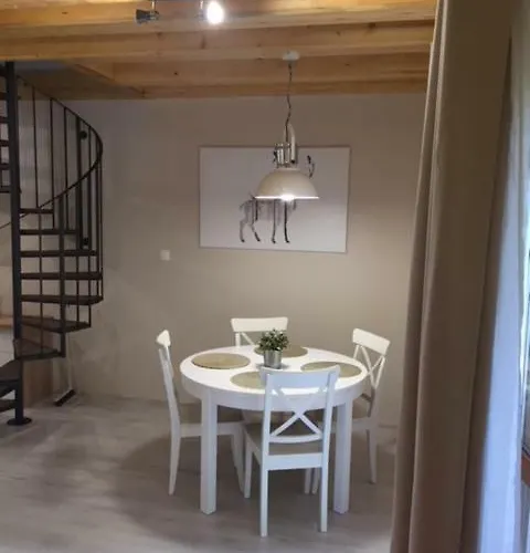 アパート Zlote Modrzewie *