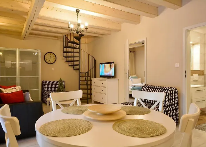 アパート Zlote Modrzewie