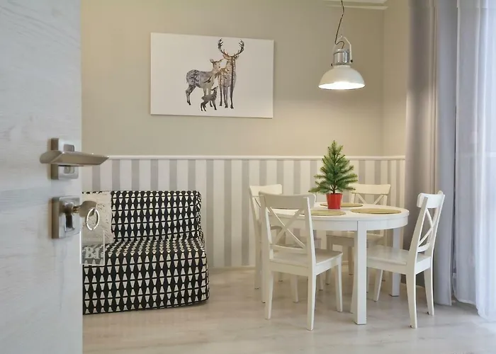 Zlote Modrzewie ドゥシュニキ・ズドルイ