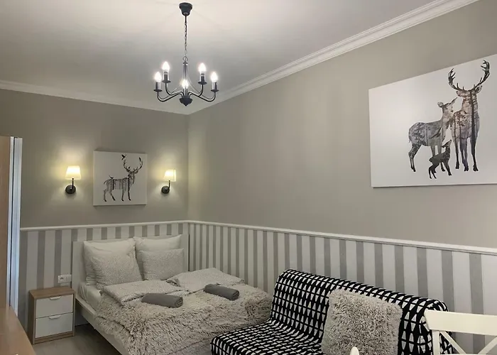 Zlote Modrzewie Lägenhet