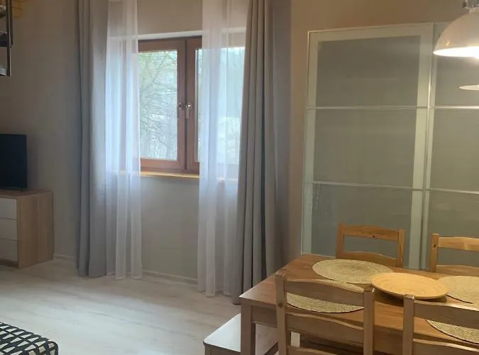 Zlote Modrzewie Lägenhet